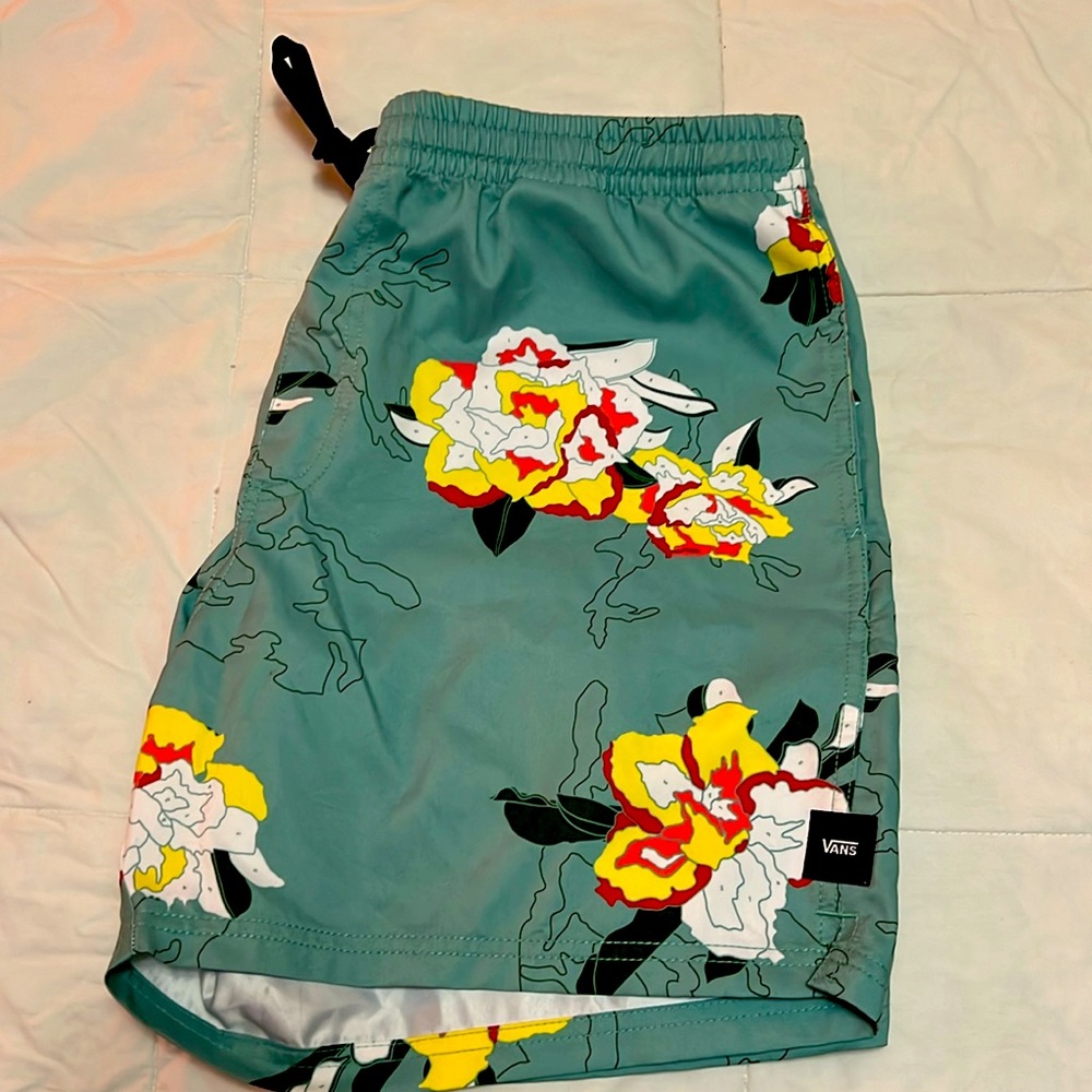Vans Men’s Hybrid Shorts Size XL